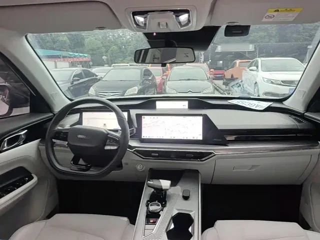Changan Oshan Z6 EV — Фото автомобиля 5