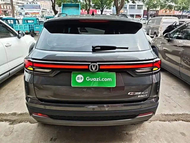 Changan CS35 Plus — Фото автомобиля 5