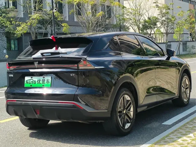 Deepal S07 — Фото автомобиля 3