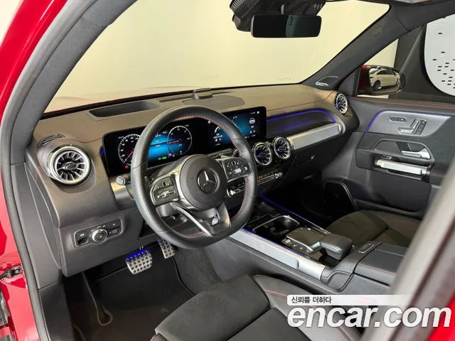 Mercedes-Benz EQB — Фото автомобиля 12