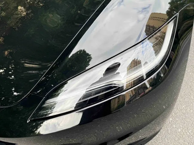 Tesla Model 3 — Фото автомобиля 3