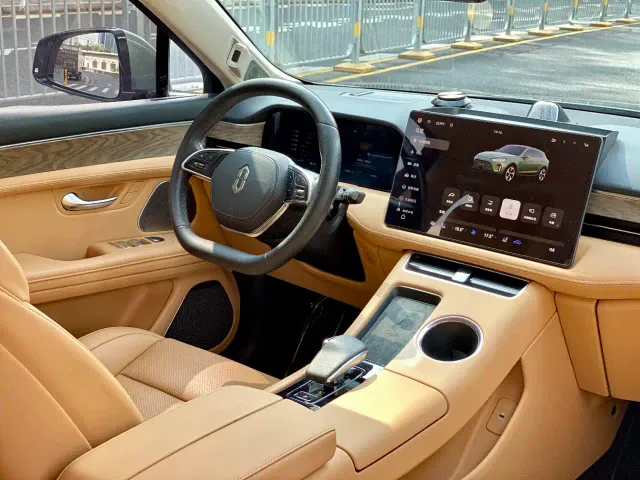 Aito M5 — Фото автомобиля 20
