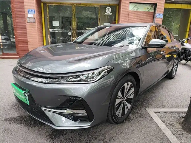 Фотография автомобиля — Geely Galaxy A7
