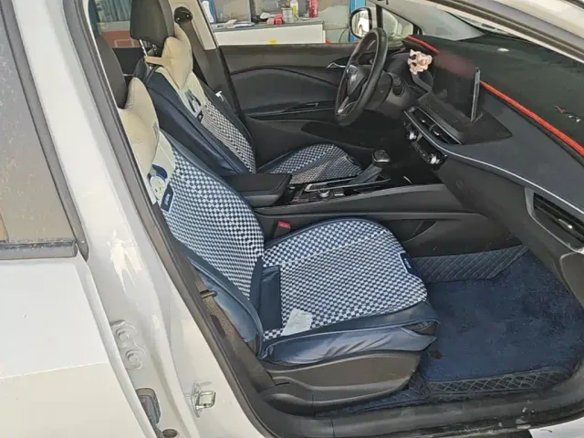 Buick Velite 6 — Фото автомобиля 24