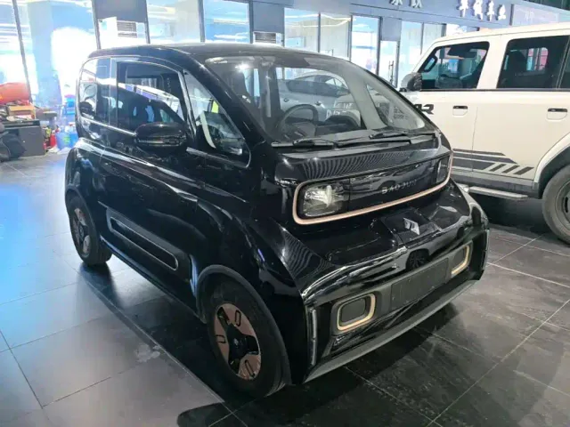 Baojun KiWi EV — Фото автомобиля 3
