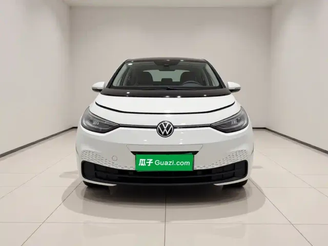 Volkswagen ID.3 — Фото автомобиля 2