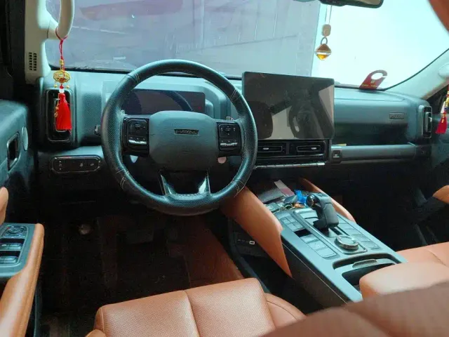 Haval H9 — Фото автомобиля 12