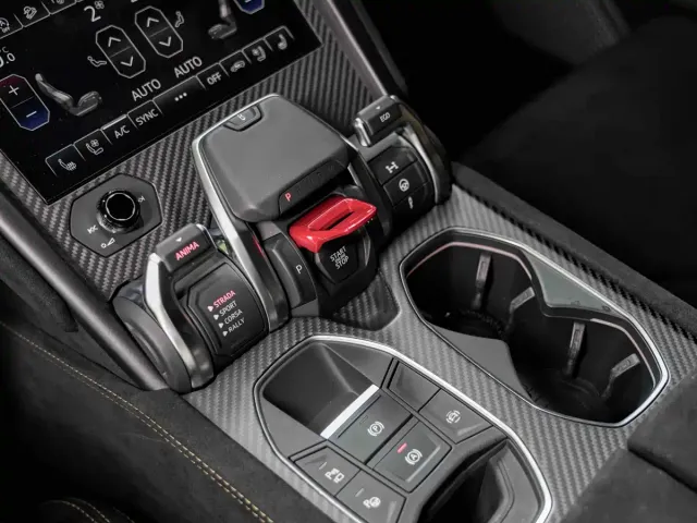 Lamborghini Urus — Фото автомобиля 15