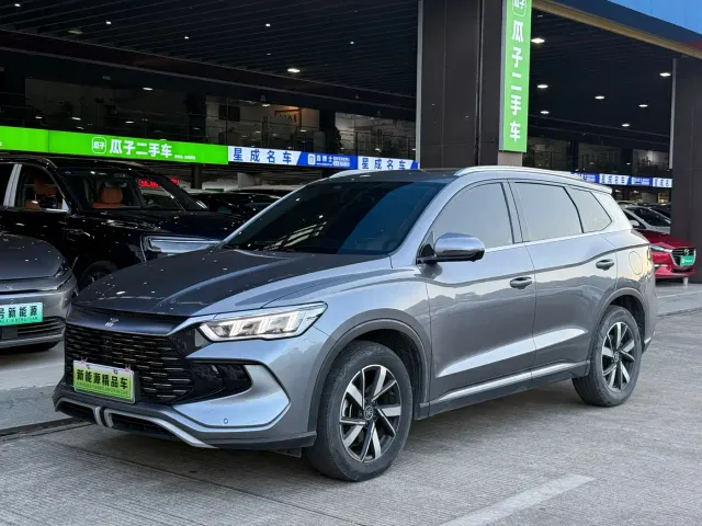 Фотография автомобиля — BYD Song Pro