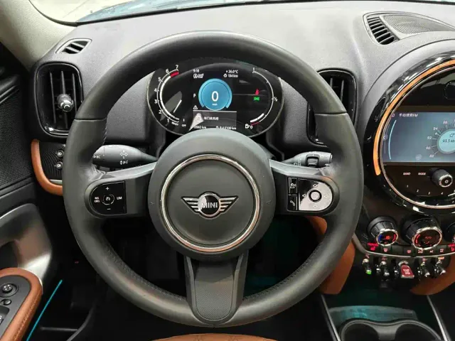 MINI Countryman — Фото автомобиля 8