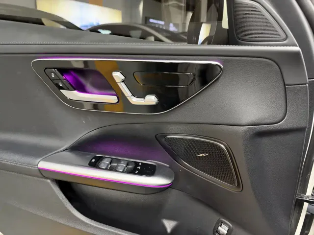 Mercedes-Benz C-Class — Фото автомобиля 10