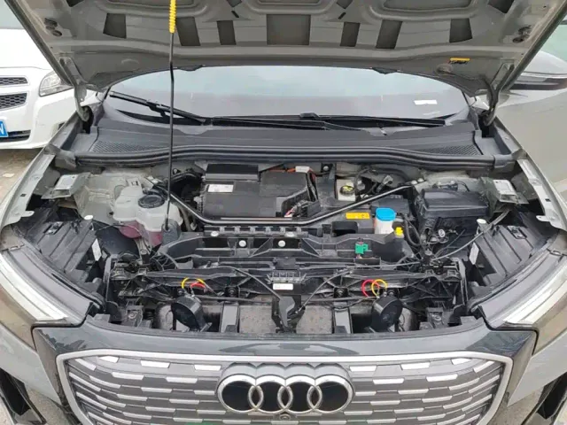 Audi Q4 e-tron — Фото автомобиля 19