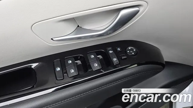 Hyundai Tucson Tucson (NX4) Бензин 1.6 турбо 2WD — Фото автомобиля 27