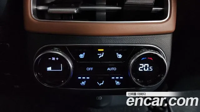 Genesis GV70 2.5T Бензин AWD — Фото автомобиля 28