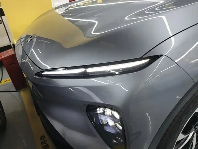 Nio ES8 — Фото автомобиля 23