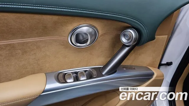Genesis GV60 — Фото автомобиля 29