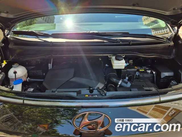 Hyundai Staria Staria 4WD Lounge 9 мест — Фото автомобиля 20