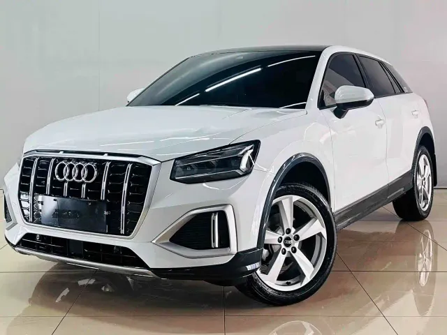 Audi Q2L — Фото автомобиля 2