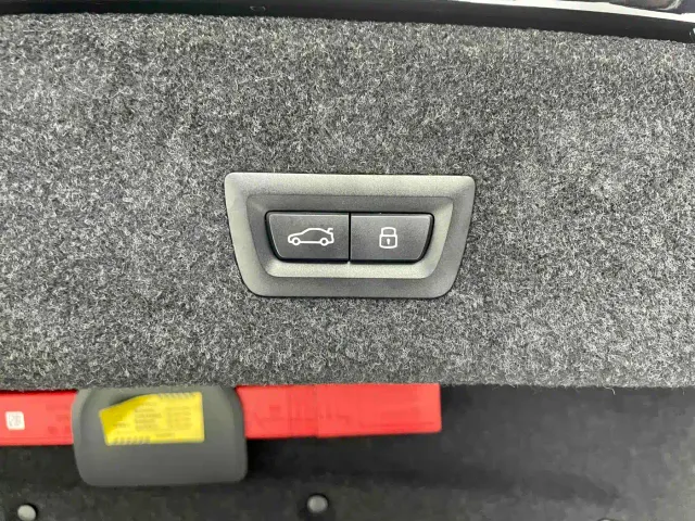 BMW 3 Series — Фото автомобиля 19