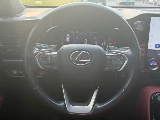 Lexus NX — Фото автомобиля 11