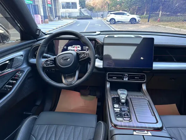 GAC Trumpchi GS8 — Фото автомобиля 12