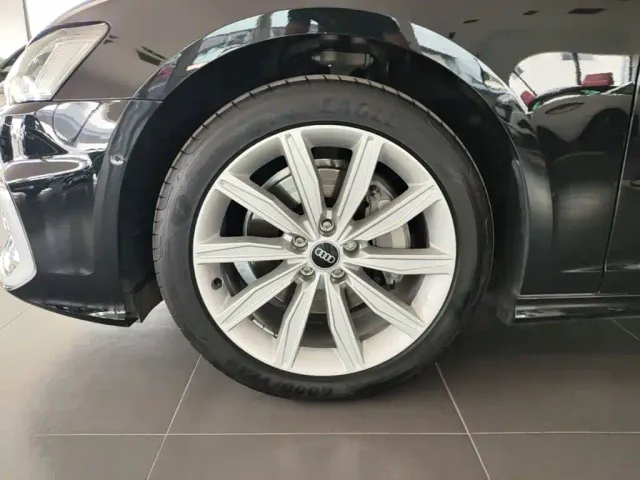 Audi A6L — Фото автомобиля 22