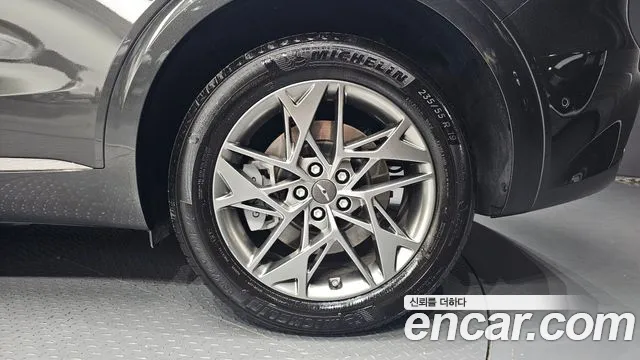 Genesis GV70 — Фото автомобиля 5