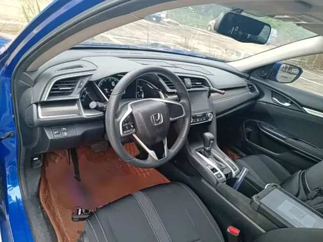 Honda Civic — Фото автомобиля 9