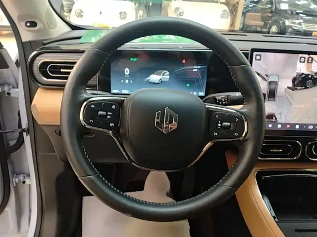 Leapmotor C11 — Фото автомобиля 10