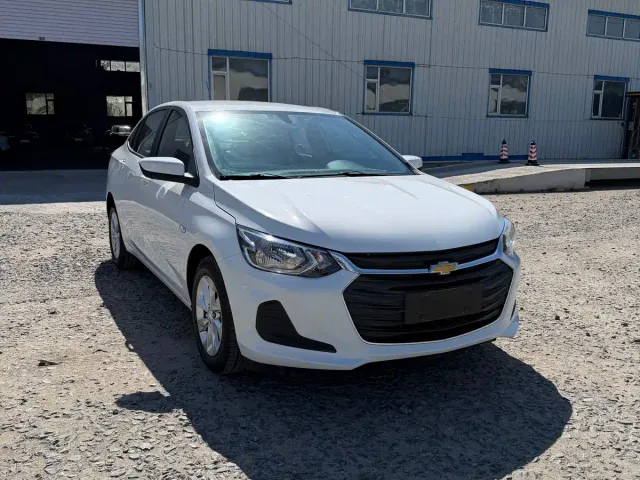 Chevrolet Cavalier — Фото автомобиля 2
