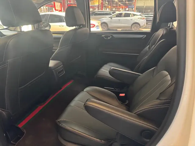 GAC Trumpchi M6 — Фото автомобиля 8