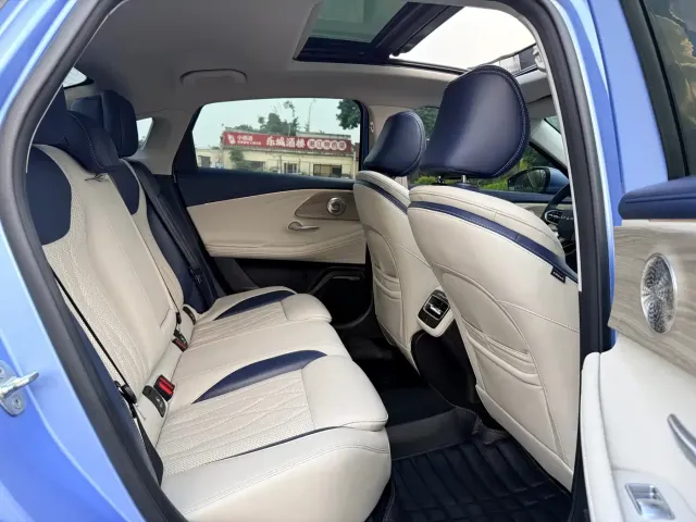 Chery Arrizo 8 — Фото автомобиля 9