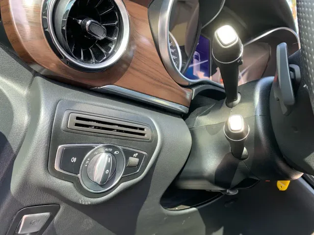 Mercedes-Benz V-Class — Фото автомобиля 23