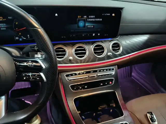 Mercedes-Benz E-Class — Фото автомобиля 12