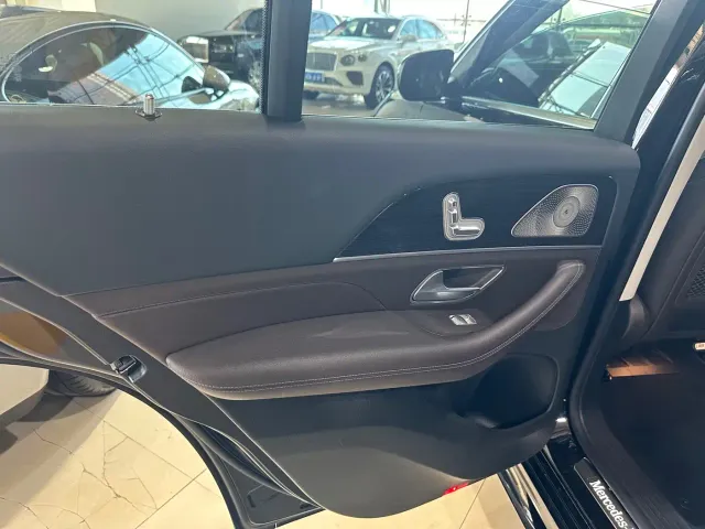 Mercedes-Benz GLE-Class — Фото автомобиля 10