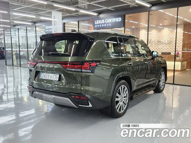 Lexus LX Generation 4 — Фото автомобиля 2