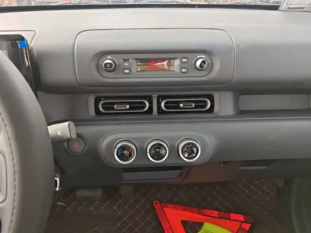Wuling Zhiguang NEV — Фото автомобиля 12