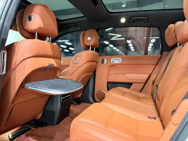 Li Auto L7 — Фото автомобиля 7
