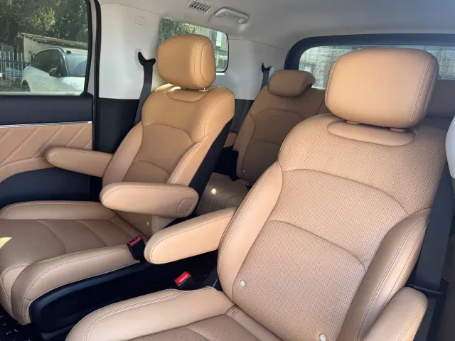 Wuling Starlight 730 — Фото автомобиля 14