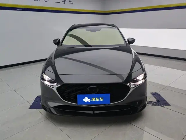 Mazda Axela — Фото автомобиля 2
