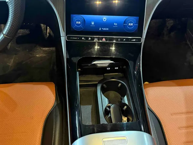 Mercedes-Benz C-Class — Фото автомобиля 9