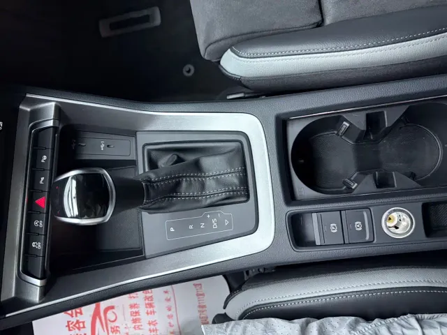 Audi Q3 — Фото автомобиля 14