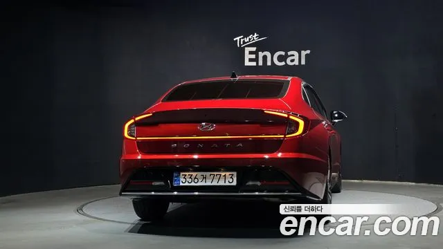 Hyundai Sonata — Фото автомобиля 4