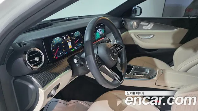 Mercedes-Benz E-Class — Фото автомобиля 7
