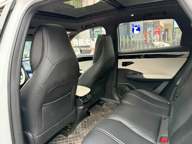 Geely Galaxy L7 — Фото автомобиля 11