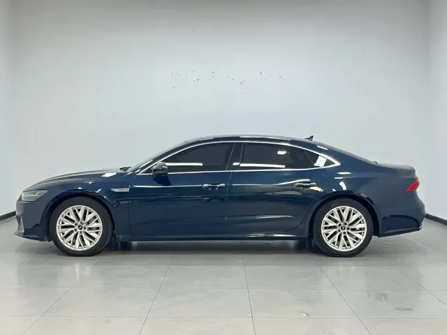 Audi A7L — Фото автомобиля 4