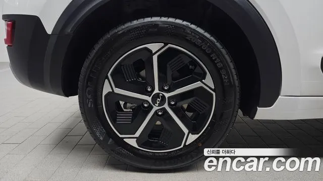 Kia Niro The All New — Фото автомобиля 5