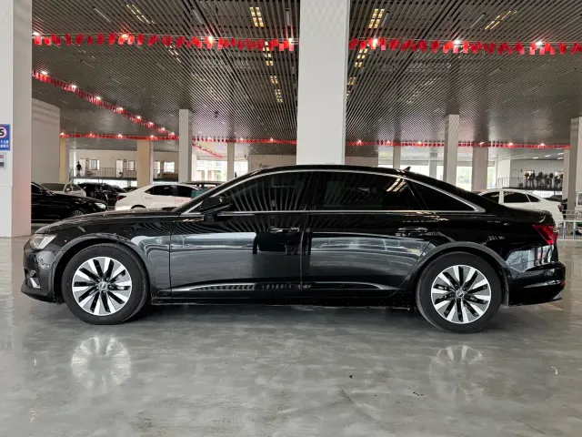 Audi A6L — Фото автомобиля 5