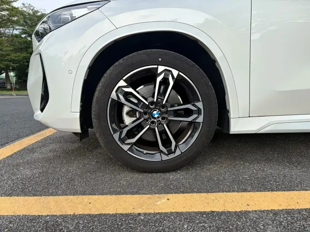 BMW BMW X1 2025 sDrive25Li M Sport Package — Фото автомобиля 22