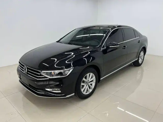 Фотография автомобиля — Volkswagen Magotan